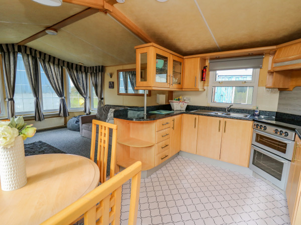 Animal Sanctuary Caravan Stay, Crymych