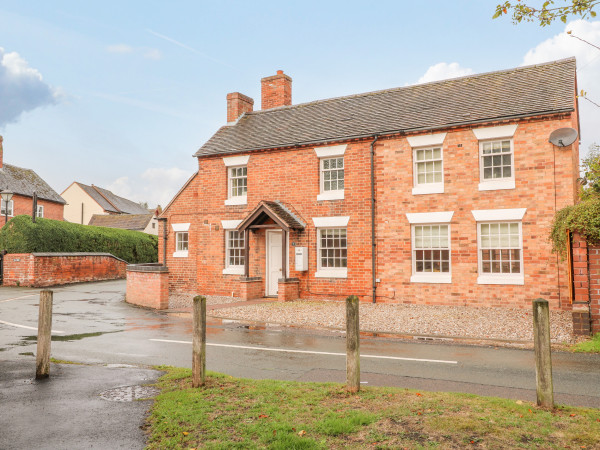 7 The Green, Whittington, Staffordshire 