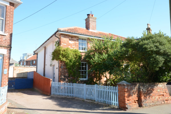 Pebble Beach Cottage, Aldeburgh, Aldeburgh