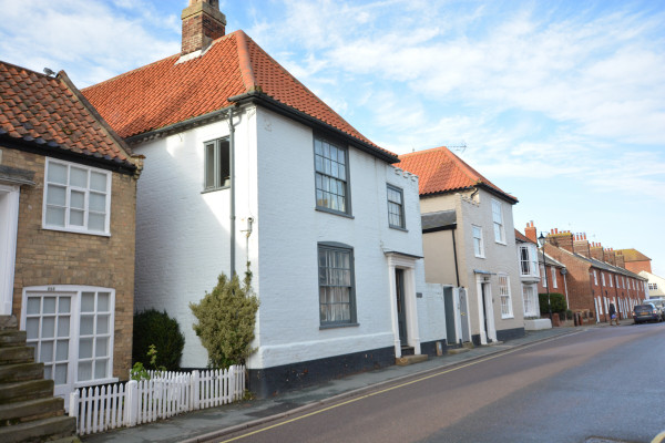 Gosfield Cottage, Aldeburgh Image 1