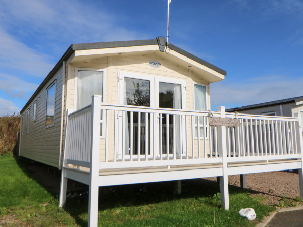 Lushness Lodge, Felton