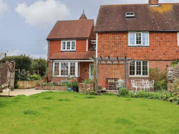 Cherry Garden Cottage Image 1