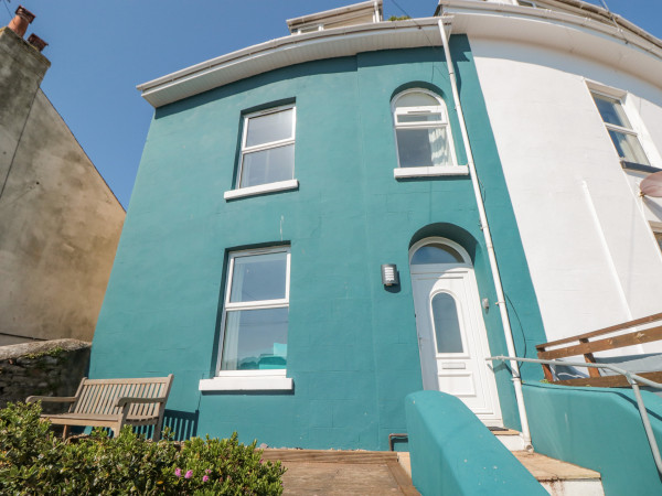 2 North Furzeham Road, Brixham