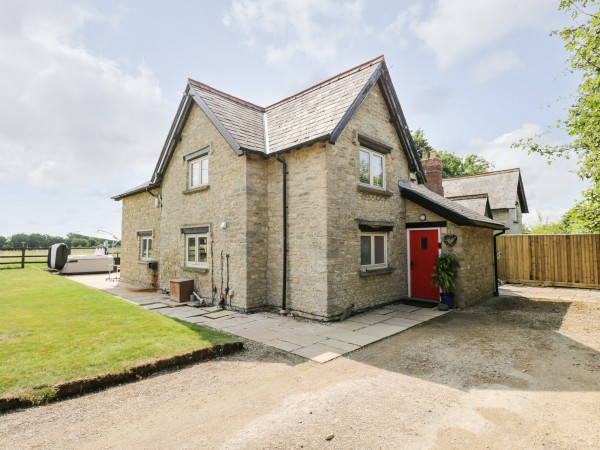 2 Dewars Farm Cottages, Middleton Stoney