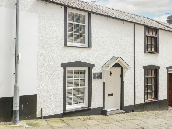 14 Crown Lane, Conwy