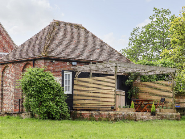 The Snug at Pickelden Farmhouse, Chilham