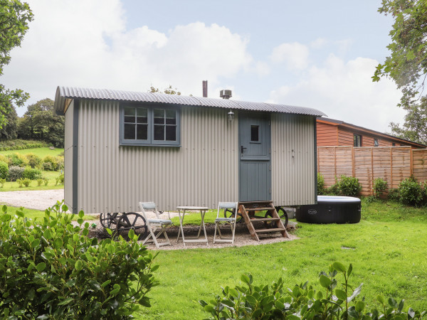 Godrevy Shepherds Hut, Hayle