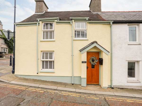 Bwthyn Lili (Lily Cottage), Cemaes Bay