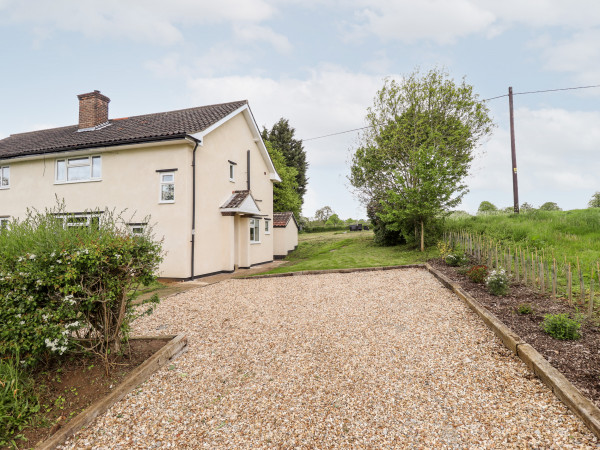 6 Hillside Cottages, Kirton-in-lindsey