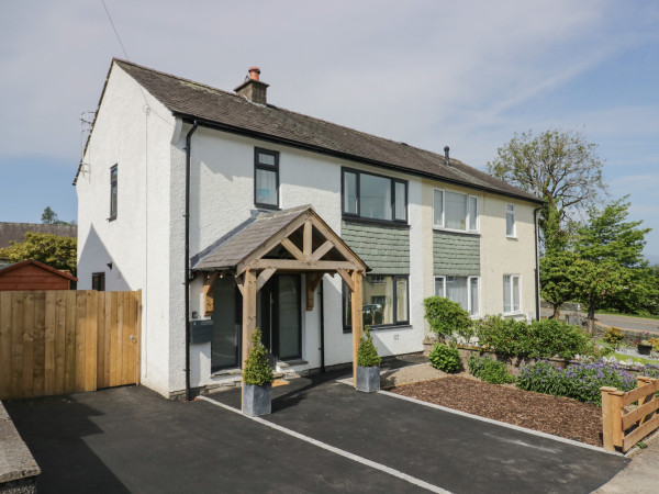 Ananda House, Windermere