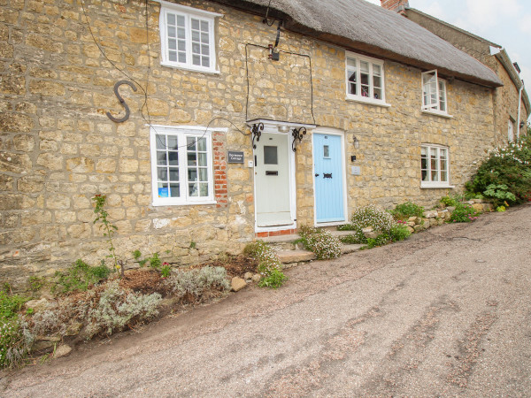 Dormouse Cottage, Burton Bradstock - Dog Friendly Holiday Cottage In ...