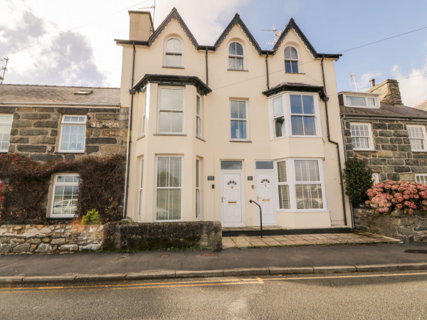 Bay View, Criccieth