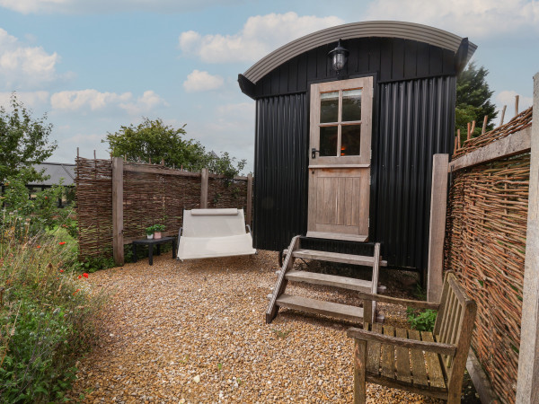 Stormont Hut Image 1