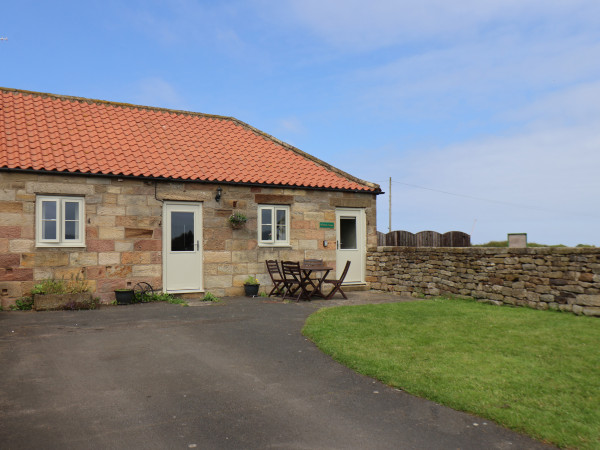 Broadings Cottage at Broadings Farm Image 1