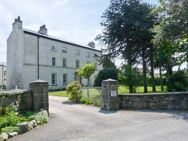 2 Cark House, Cark In Cartmel 