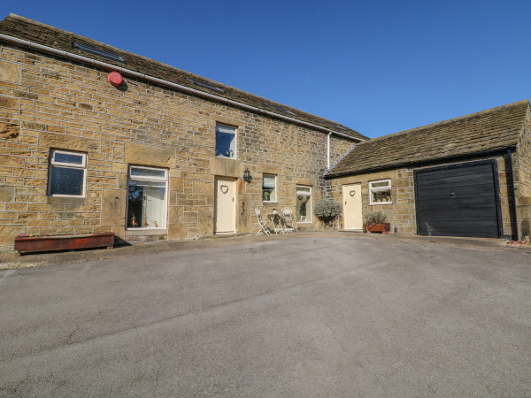 Bullace Barn, Millhouse Green 