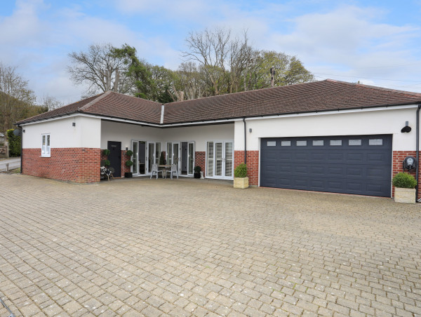 Oakwood Stables, Conwy