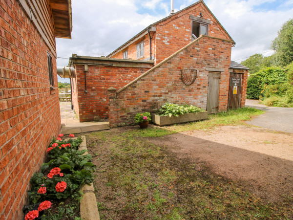 The Barn, Weston-under-redcastle