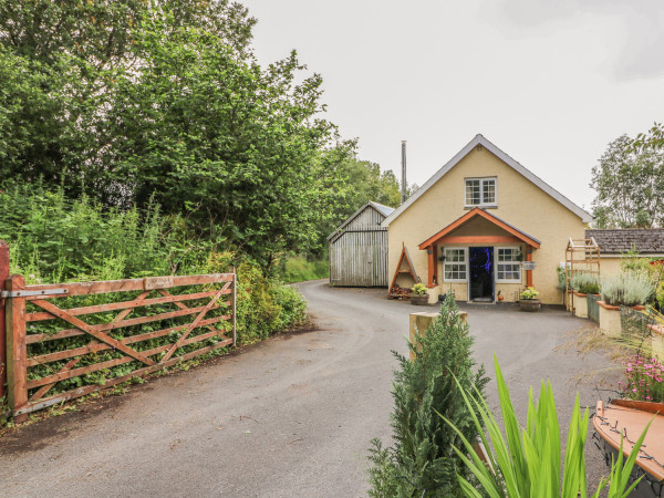 Cariad Cottage, Cross Inn 