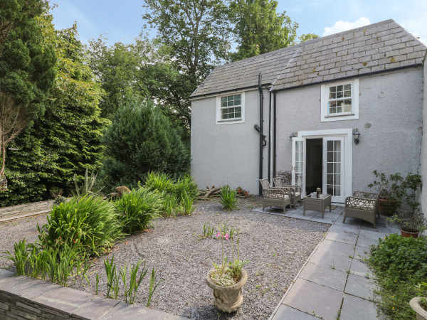 Bryn Derwen Coach House, Bethesda