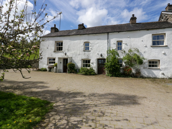 Moss Side Farm Cottage Image 1