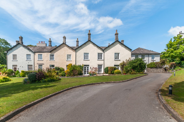 8 Kents Bank House, Allithwaite