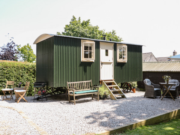 Shepherd's Hut Image 1