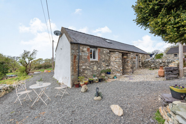 Celyn Farm Cottage Image 1