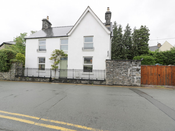 Dale Cottage, Llanrwst