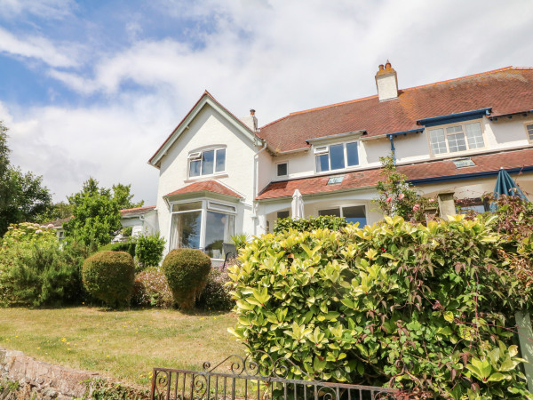 2 Moorlands, Minehead