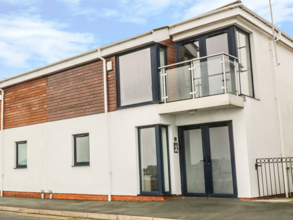 3 Marina View, Pwllheli