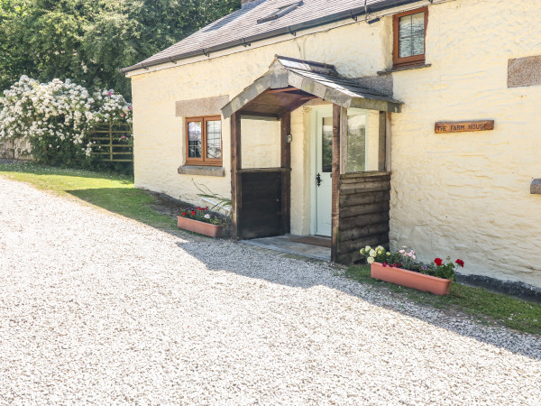 Lower West Curry Farmhouse, Launceston