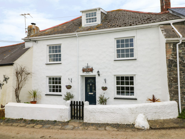Penrose Farm Cottage, St Keverne