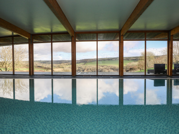 Westhayes, Camelford
