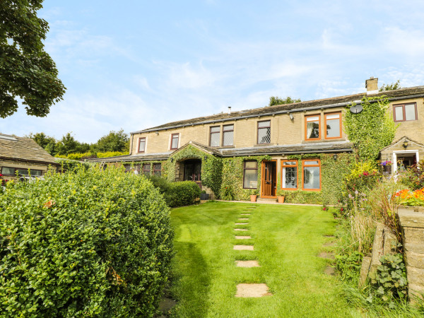 Upper Highlees Farm Image 1