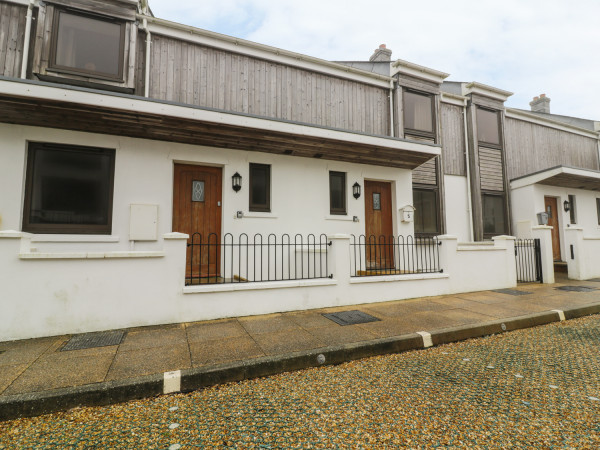 4 Bredon Court, Newquay