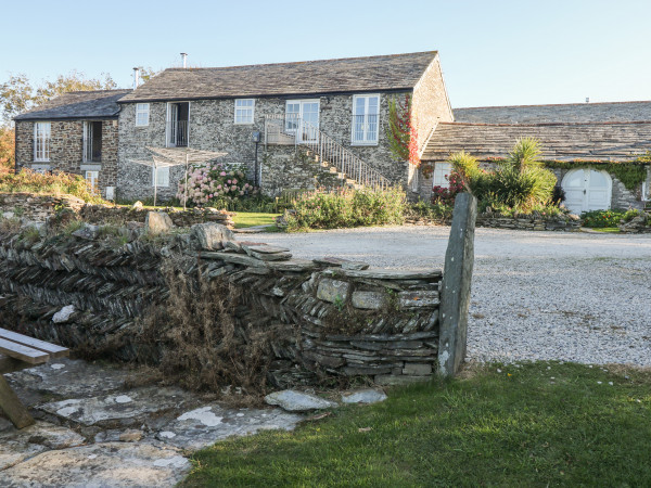 Threshings Cottage Image 1