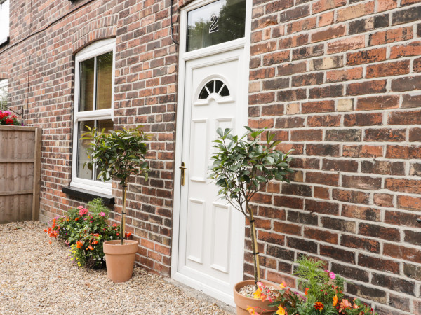 2 Moor Farm Cottages, Burton Constable