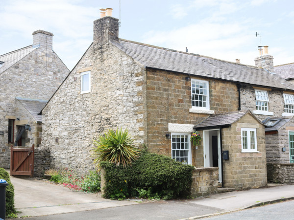 Gritstone Cottage Image 1