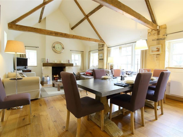 Hazel Manor Wing, Painswick