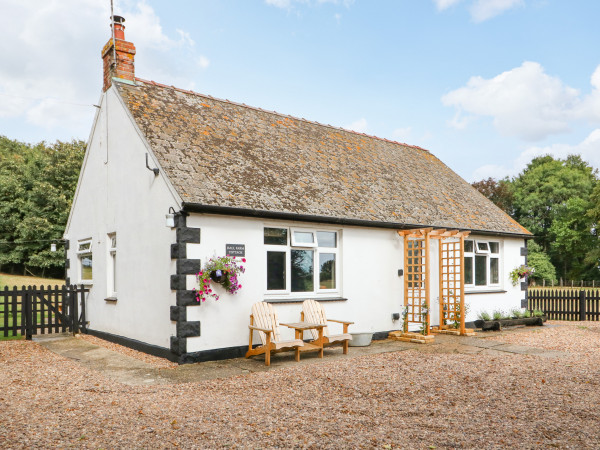 Hall Farm Cottage Image 1