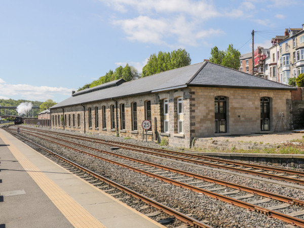 Repton @ Engine Shed, Whitby