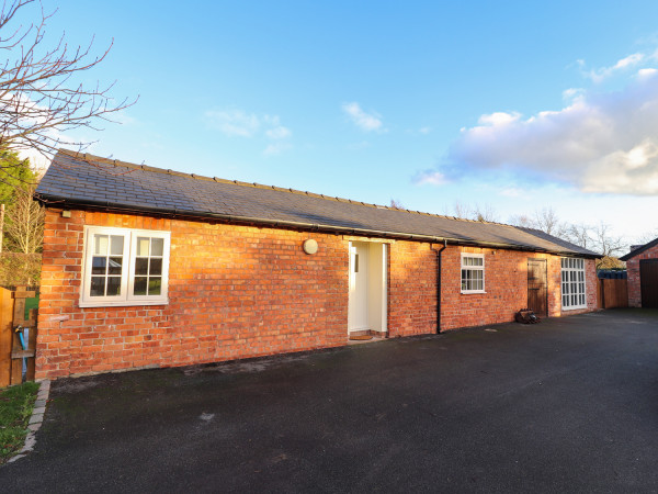 Commonwood Cottage, Holt, North Wales